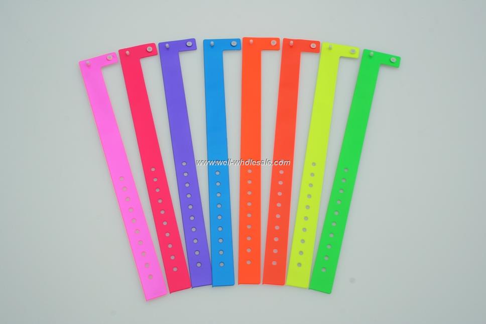 PVC L shaped wristbands PVC L shaped wristbands