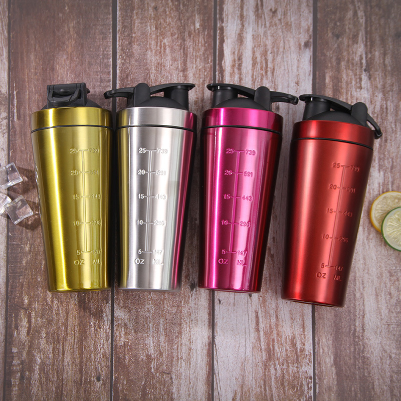 Wholesale 25oz stainless steel sports bottles protein powder shaking metal shaker bottle Wholesale 25oz stainless steel sports bottles protein powder shaking metal shaker bottle